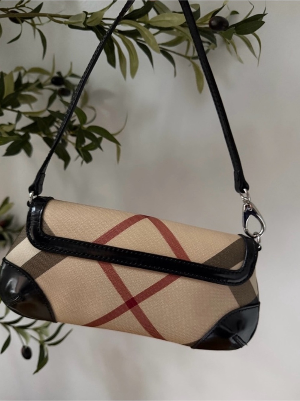 AUTH Burberry Nova Check Black and Cream Shoulder Bag